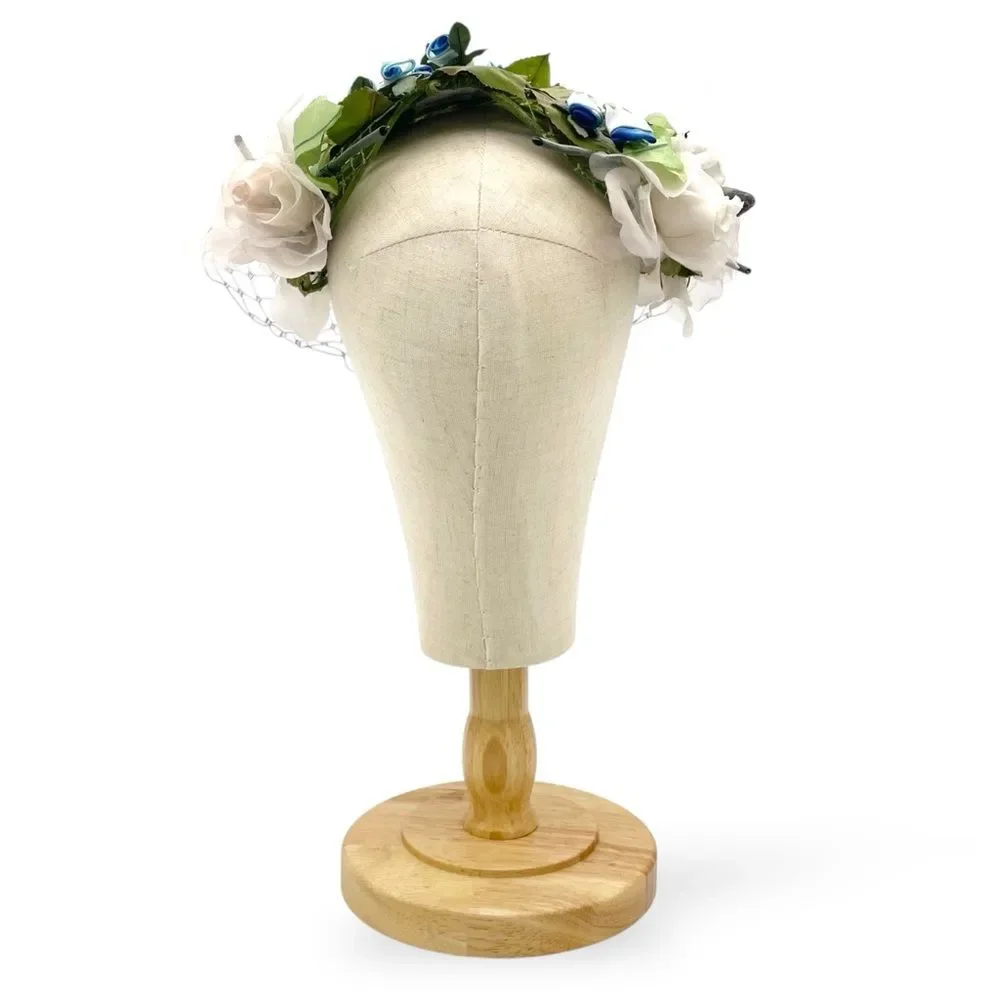 Vintage 1950s Le Cavalier Floral Hat w/ Veil White Roses Blue Accents Netting - Picture 7 of 15
